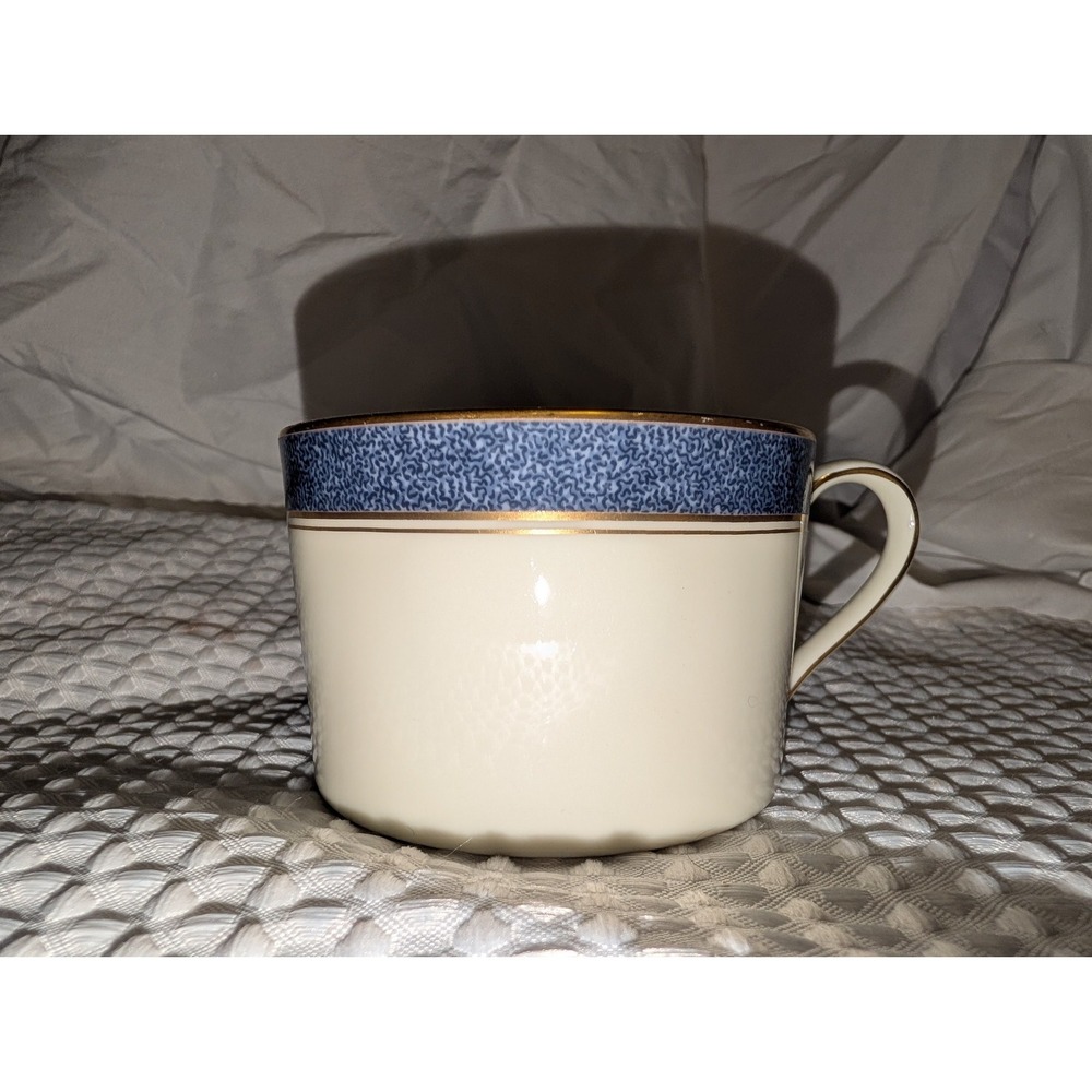 Mikasa Viceroy Lapis Blue Cup Crafted In Japan L2213 blue stripe short teacup